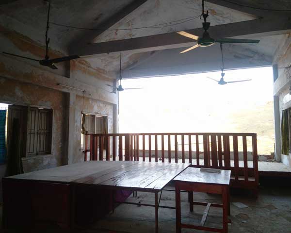 এক বছরেও সংস্কার হয়নি ফারুয়া ইউপি ভবন