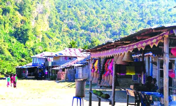 রুমায় কার্বারীকে অপহরণ,গ্রামবাসীদের লক্ষ্য করে গুলি