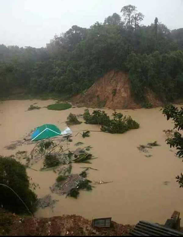 যে ধসে লন্ডভন্ড রাঙামাটি