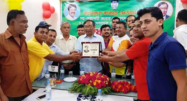 ক্য শৈ হ্লা কে সংবর্ধনা বান্দরবানে