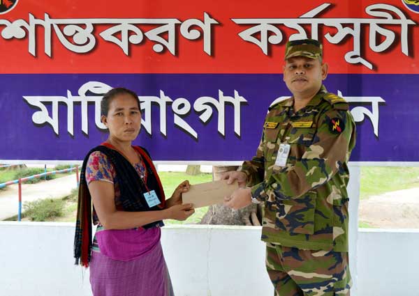 ‘দেশের প্রতি দায়িত্ববোধে সেনাবাহিনী মানুষের পাশে থাকবে’