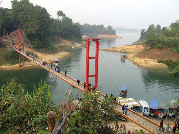 আশানুরূপ পর্যটক নেই রাঙামাটিতে