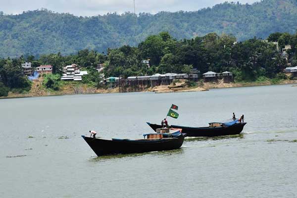 পাহাড়েও লেগেছে বিশ্বকাপের হাওয়া