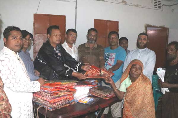 বরকলের বন্যাদুর্গতদের পাশে পার্বত্য জেলা পরিষদ
