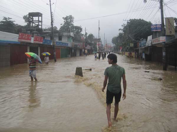 দশ বছর পর খাগড়াছড়িতে ফের আগ্রাসি বন্যা