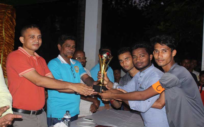 গ্রীষ্মকালীন ফুটবলে চ্যাম্পিয়ন রাবেতা কলেজ