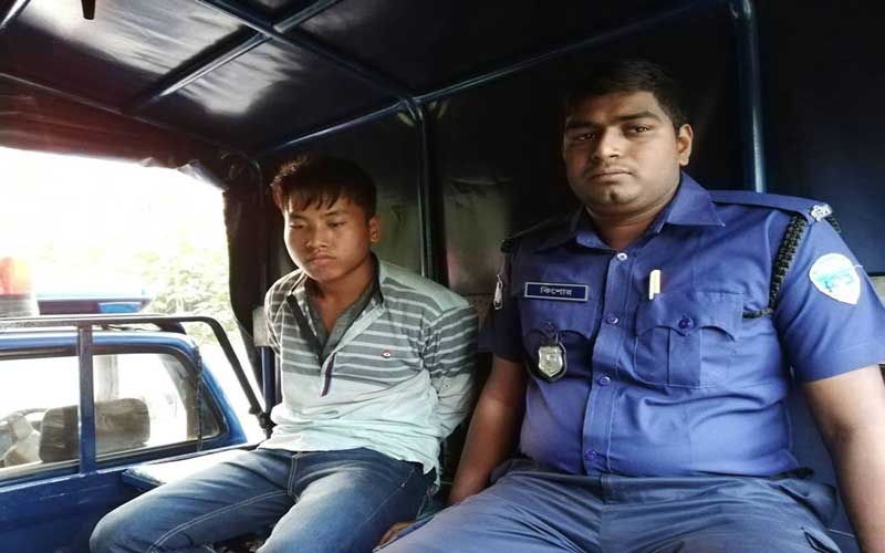 পিতার হাতে পুত্র খুন,স্বামীকে পুলিশে দিলো স্ত্রী