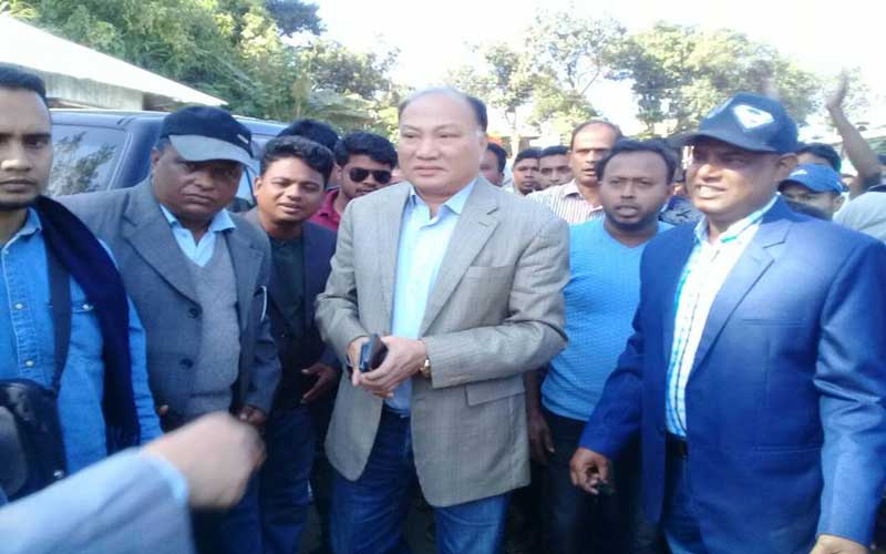 উন্নয়নের ধারা অব্যাহত রাখতে নৌকায় ভোট দেয়ার আহ্বান