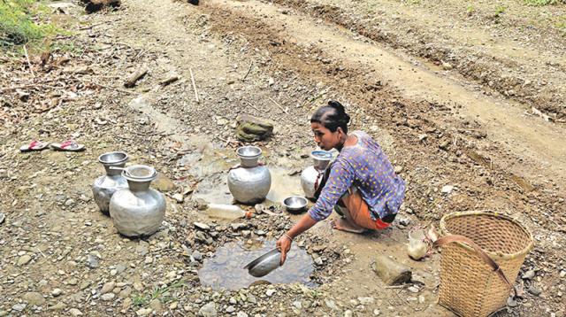 পানির জন্য পাহাড়িদের শুধুই হাহাকার