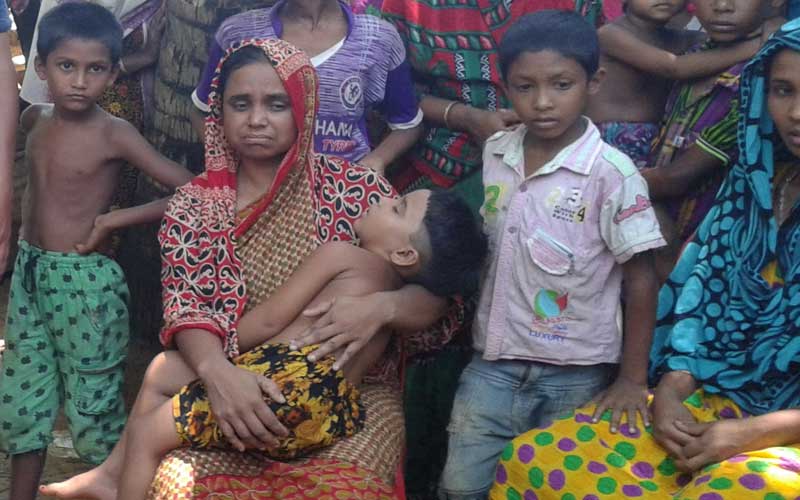 দুই বছরেও প্রতিশ্রুত চাকুরি মেলেনি নয়নের স্ত্রী জাহেরা’র