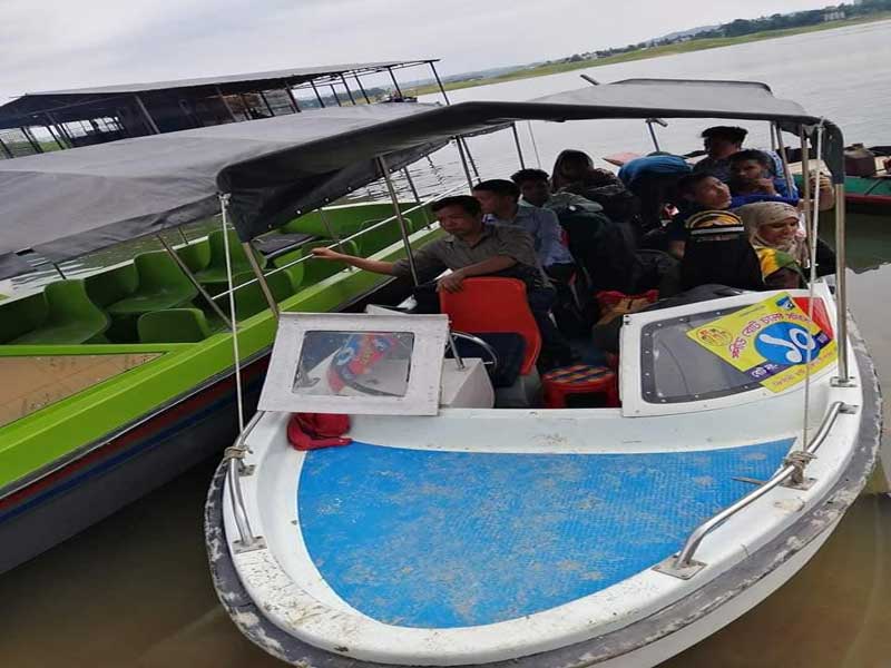 কাপ্তাই হ্রদের স্পীডবোট ভাড়ায় নৈরাজ্য !