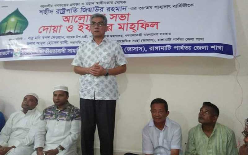 জাসাস’র ইফতারেও মনিস্বপন,বাড়াচ্ছেন রাজনৈতিক সক্রিয়তা
