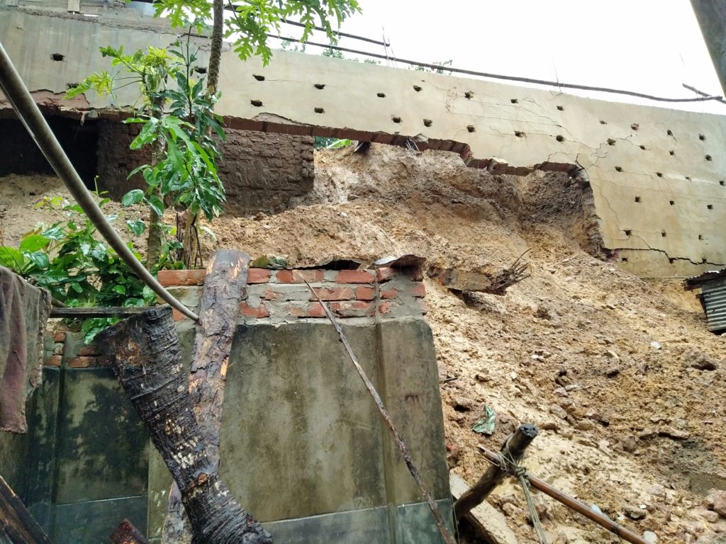 দুর্যোগের শঙ্কায় প্রস্তুতি খাগড়াছড়িতে