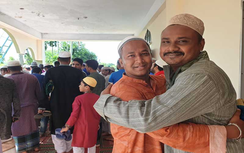 মনের পশুকেও কোরবানি দেয়ার আহ্বান ঈদ জামাতে
