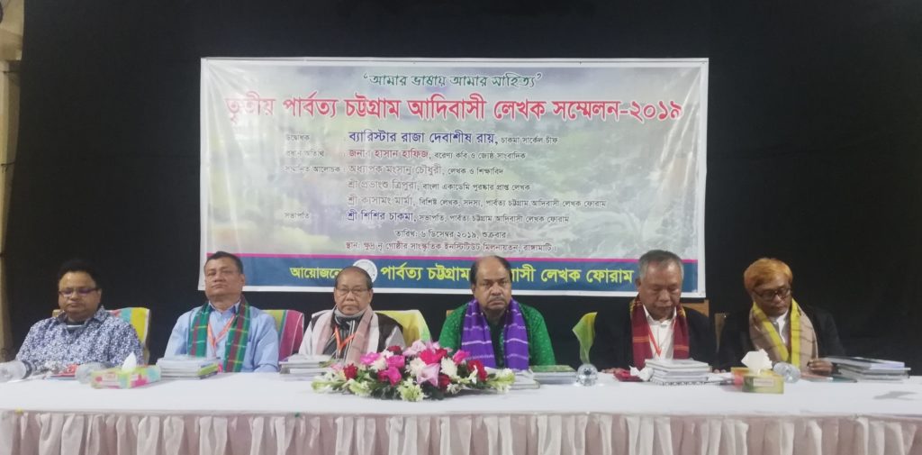 ‘লেখকদের কোনো জাত থাকে না’