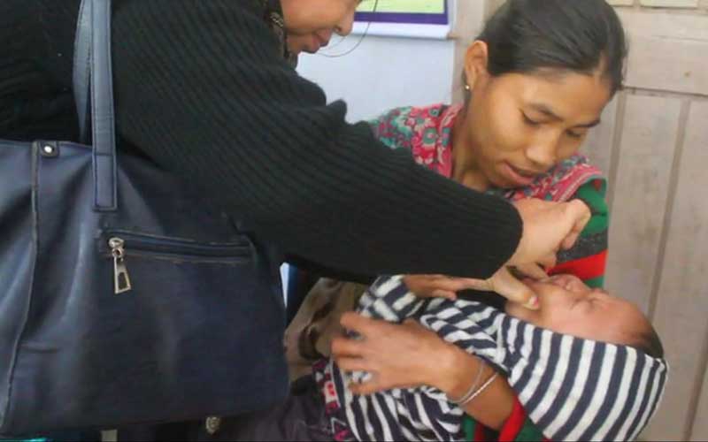 খাগড়াছড়ির এক লাখ শিশুকে খাওয়ানো হলো ভিটামিন ক্যাপসুল