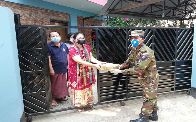 মানুষকে ঘরে রাখতে প্রশাসন-পুলিশ-সেনাবাহিনীর প্রানান্ত প্রচেষ্টা