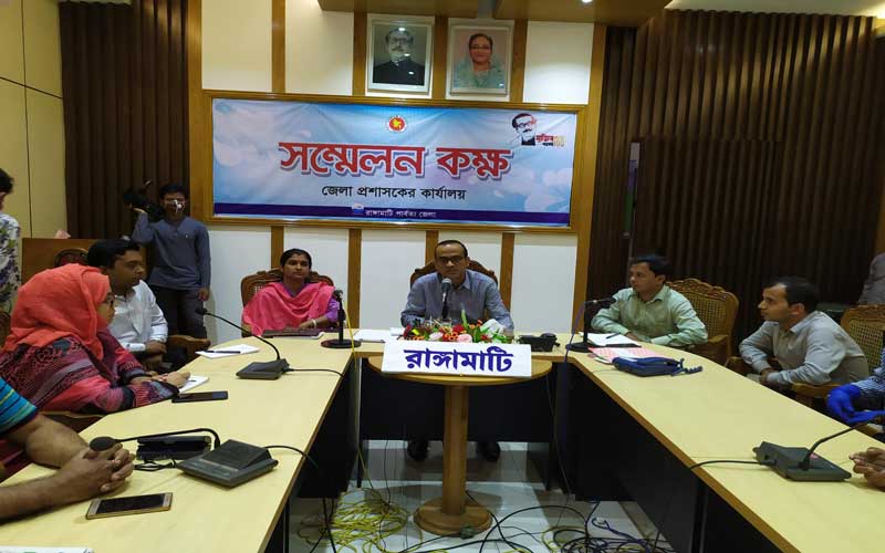 করোনা প্রতিরোধ সভায় আসেননি পৌর মেয়র: জেলা প্রশাসক