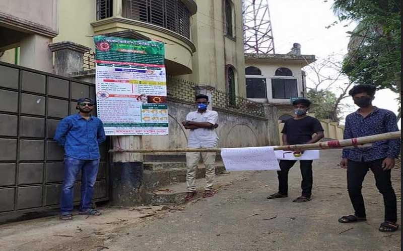 আমানতবাগ লক করে দিয়েছে এলাকার তরুনরা