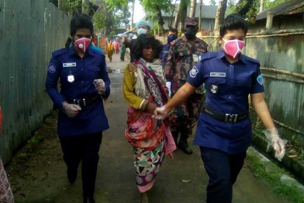 বহু নাটকীয়তার পর পরিচয় মিলল নো-ম্যানস ল্যান্ডের সেই নারীর