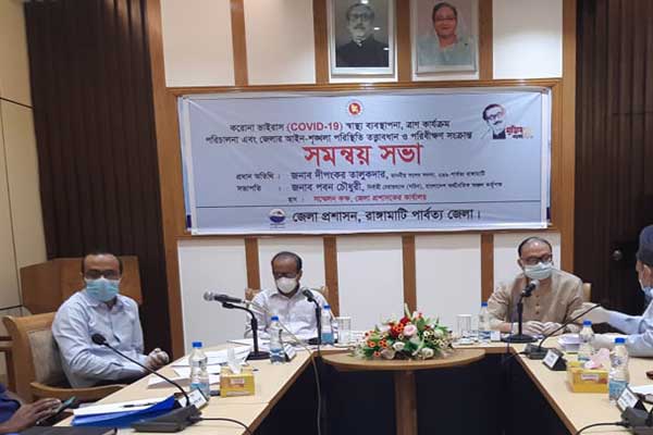 স্বাস্থ্যসেবায় ক্ষত কোথায় আঙ্গুল দিয়ে দেখিয়ে দিলেন সচিব পবন চৌধুরী