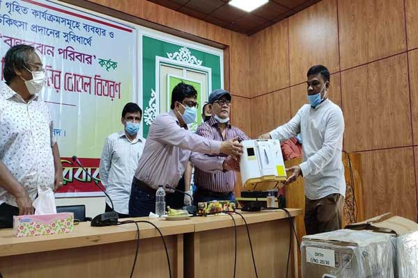 বান্দরবান স্বাস্থ্য বিভাগে যোগ হল ৯টি স্বয়ংক্রিয় অক্সিজেন ও সরঞ্জাম