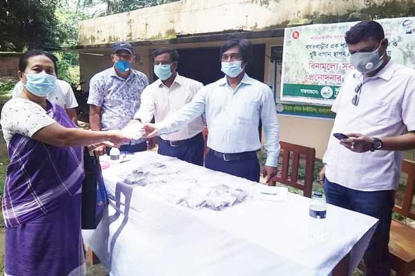 লংগদুতে কৃষি বিভাগের প্রণোদনার অর্থ প্রদান