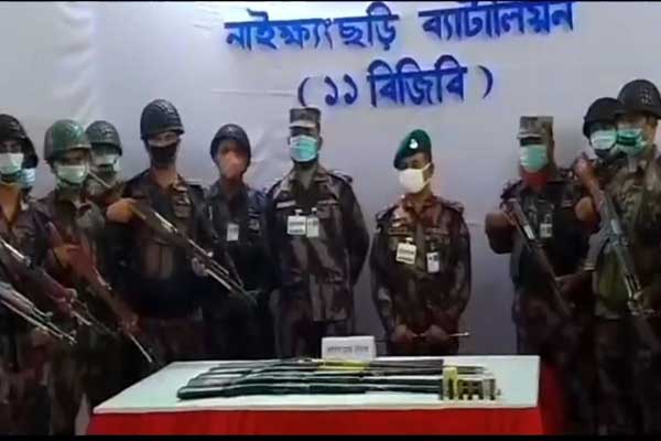 বিজিবি’র অভিযানে বান্দরবানে আগ্নেয়াস্ত্র উদ্ধার