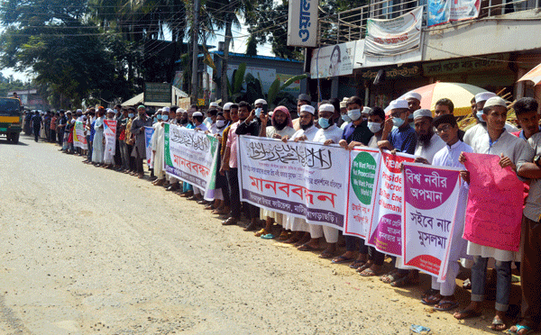 ফ্রান্সের বিরুদ্ধে কূটনৈতিক চাপ সৃষ্টির আহ্বান