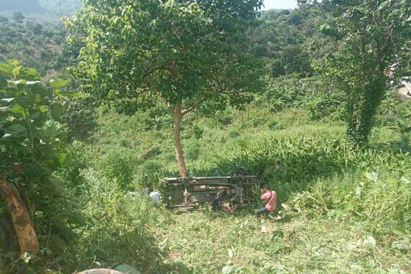 সাজেকে পর্যটকবাহী গাড়ী উল্টে আহত ৯