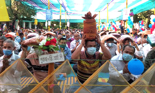 তিনটিলা বনবিহারে দানোৎত্তম কঠিন চীবর দান সম্পন্ন