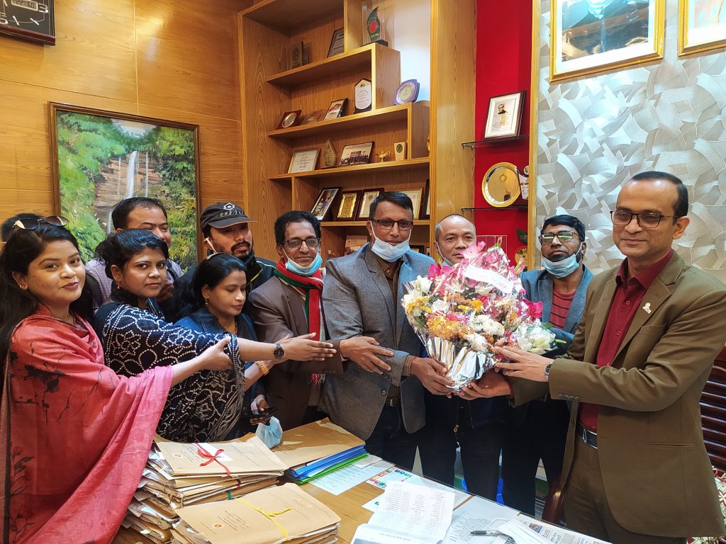 ডিসি-এসপি’র সঙ্গে রাঙামাটি প্রেসক্লাব নেতাদের সাক্ষাৎ