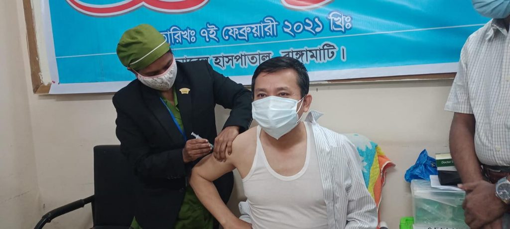 রাঙামাটিতে প্রথম দিনে ভ্যাকসিন নিয়েছেন ৩১৬ জন