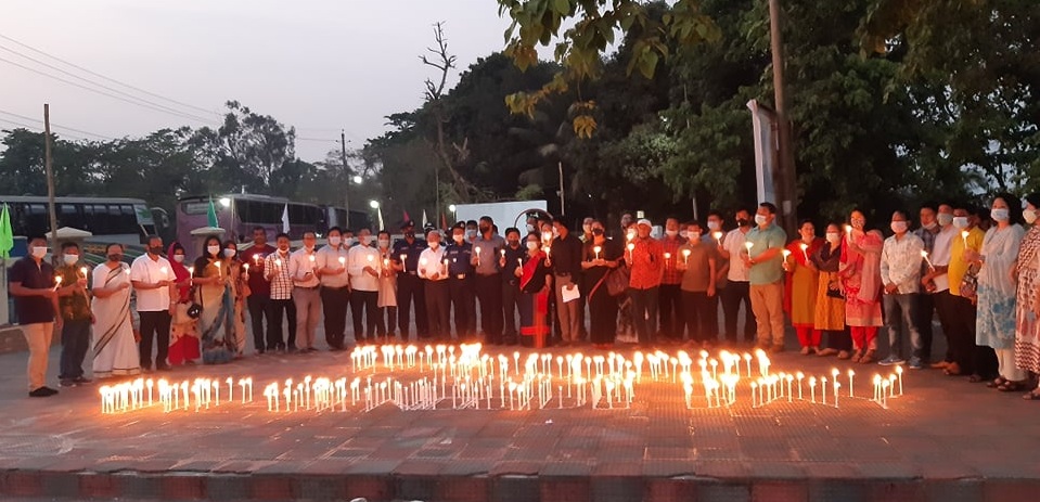 গণহত্যা দিবসে প্রদীপ প্রজ্জ্বলন রাঙামাটিতে
