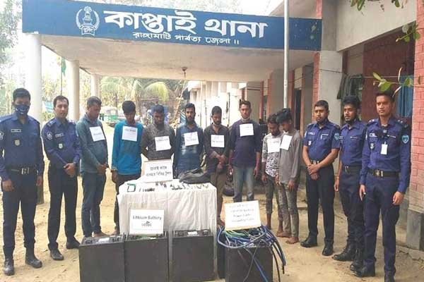 রবি অপারেটর পরিচয়ে টাওয়ারের যন্ত্রাংশ চুরির সময় আটক ৮