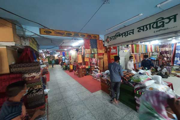 ১১ দিন পর খুলল রাঙামাটির দোকানপাট ও শপিংমল