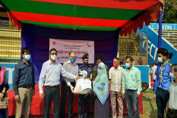 রাঙামাটির কর্মহীনদের জন্য প্রধানমন্ত্রীর উপহার বিতরণ