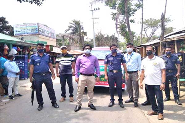 মুখে মাস্ক না থাকায় ৬ ব্যবসায়ীকে ৮০০ টাকা জরিমানা