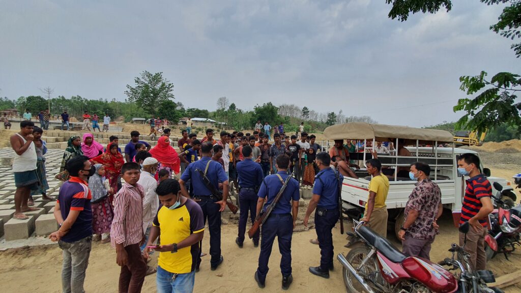 বান্দরবানে শ্রমিক-স্থানীয়রা সংঘর্ষে আহত ৯