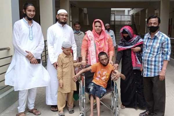 আকাশের জন্য জহিরের হুইল চেয়ার