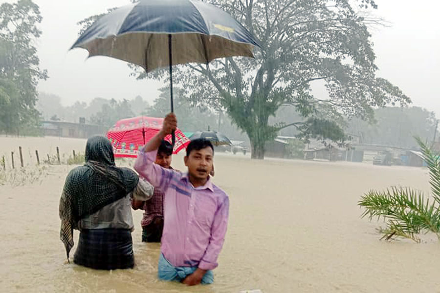 নাইক্ষ্যংছড়িতে স্রোতে ভেসে দুজনের মৃত্যু, নিখোঁজ ১