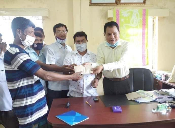 কাপ্তাইয়ে ক্ষতিগ্রস্ত পরিবারের পাশে জেলা পরিষদ