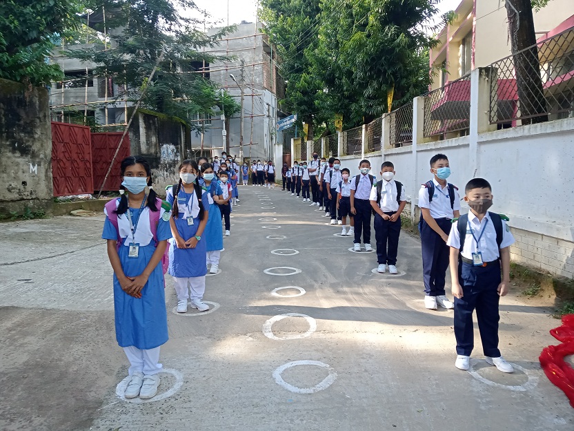 শিক্ষার্থীদের পদচারণায় মুখরিত লেকার্স