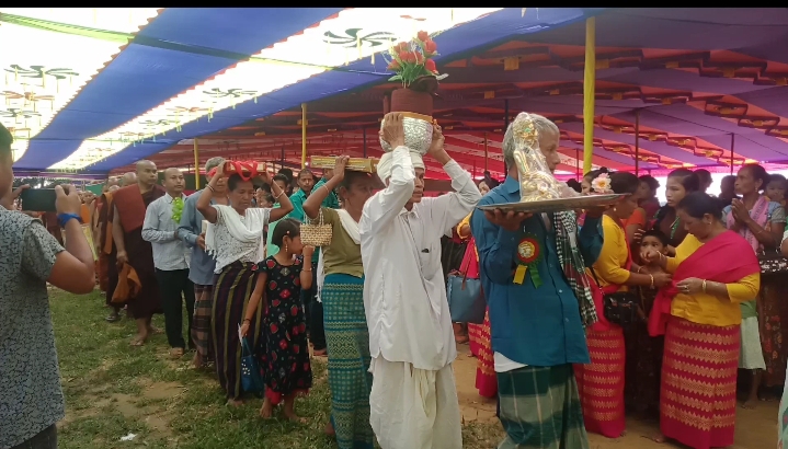 থলিপাড়া ধর্মসুখ বিহারে কঠিন চীবর দান অনুষ্ঠিত