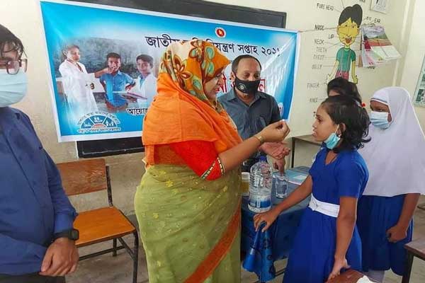 কাপ্তাইয়ে জাতীয় কৃমিনাশক সপ্তাহ উদ্বোধন
