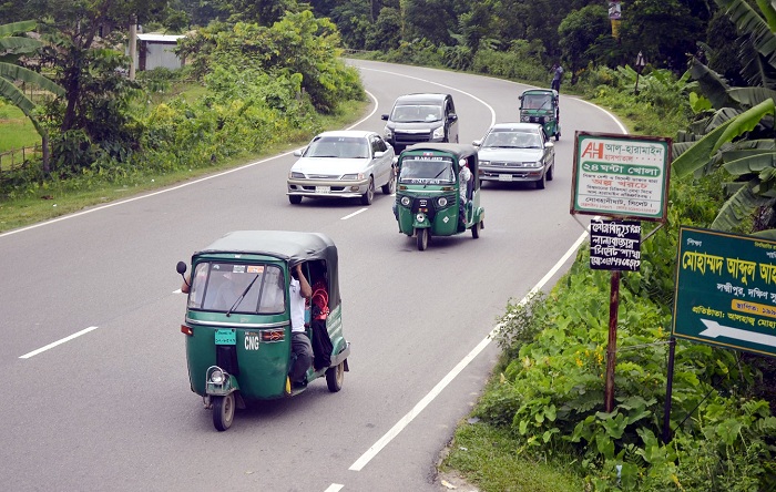 নানিয়ারচরে অটোরিক্সা উল্টে যুবকের মৃত্যু