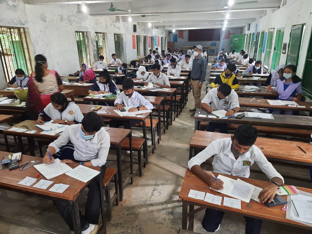 রাঙামাটিতে শুরু এসএসসি ও সমমানের পরীক্ষা: অনুপস্থিত ৩০ পরীক্ষার্থী