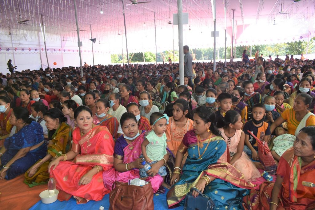 বিলাইছড়ি সার্বজনীন কেন্দ্রীয় বিহারে কঠিন চীবর দান উদযাপিত