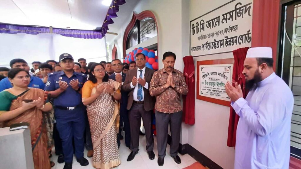 পাহাড়ের মানুষের আর্থ-সামাজিক উন্নয়ন ঘটছে: পার্বত্য মন্ত্রী