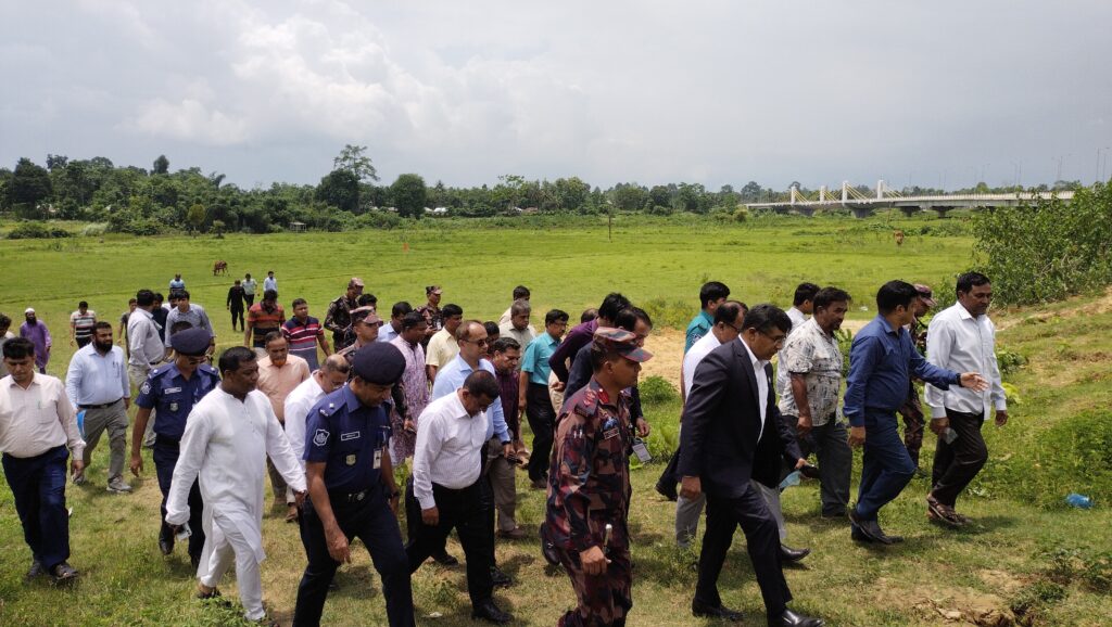 রামগড় স্থলবন্দর পরিদর্শনে নৌ পরিবহন মন্ত্রণালয়ের সচিব
